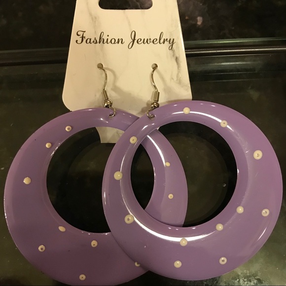 FASHION JEWELRY - Picture 2 of 8